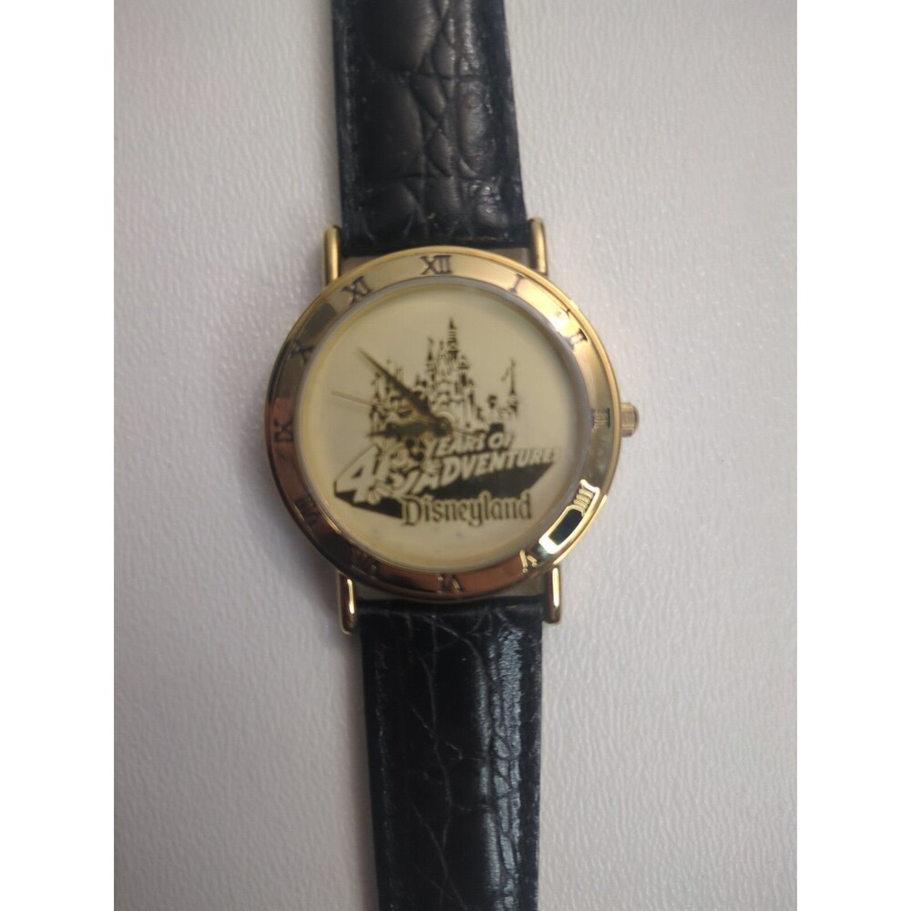 Disney Watch 40 Years of Adventure Disneyland Mens Gold Watch #1640/2000 Vintage